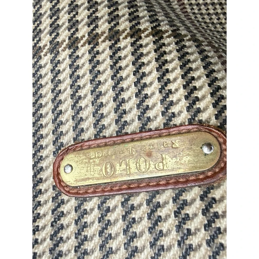 Polo Ralph Lauren ships business